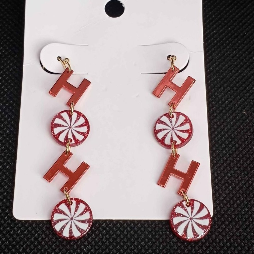 NEW- Christmas Dangle Earrings